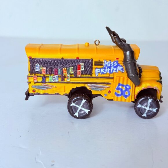 Christmas Disney Pixar Cars Ornament Miss Fritter By Hallmark Keepsake 2019 - Picture 11 of 15